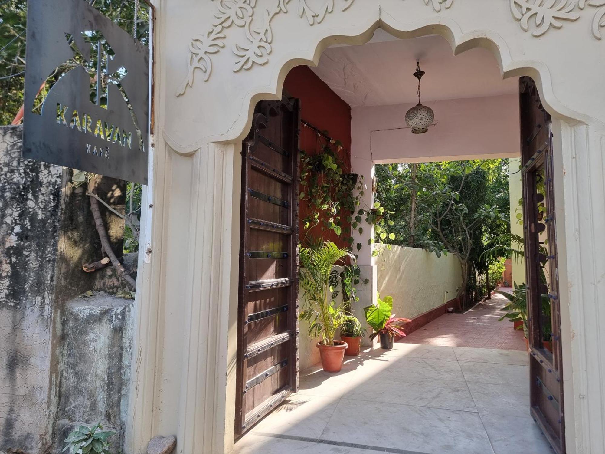 Karavan Kafe Pushkar Exterior photo